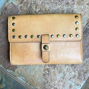 Patricia Nash Leather wallet